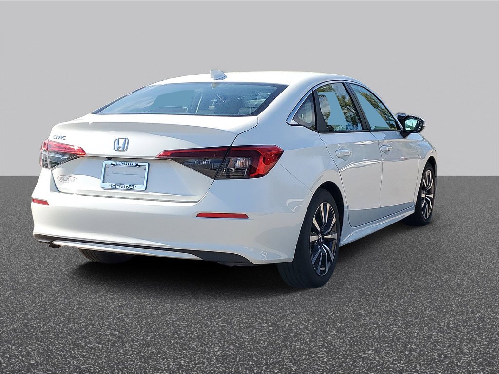 Certified Used 2024 Platinum White Pearl Honda 1.5T 4D EX image 3