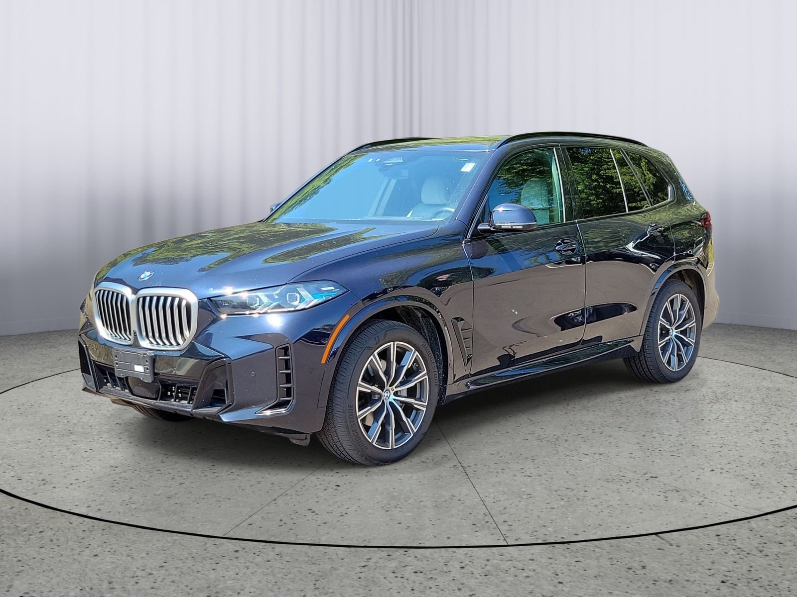 Used 2024 Black BMW xDrive40i image 5