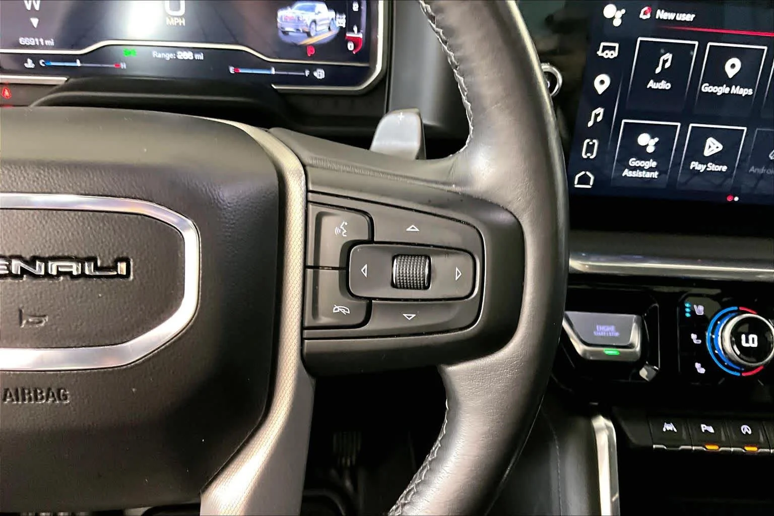 Used 2023 White Frost Tricoat GMC Denali image 24