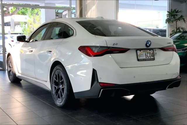 Used 2023 Alpine White BMW eDrive35 image 5