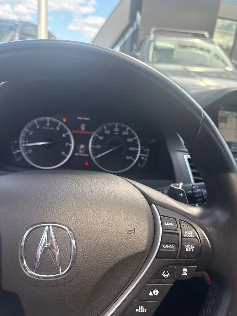 Used 2018  Acura Advance Package image 9