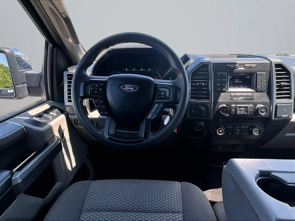 Used 2017 Black Ford XLT image 6