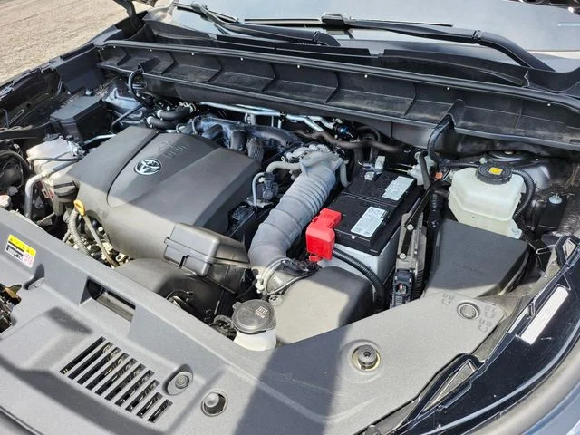 Used 2022 Gray Toyota XLE image 27