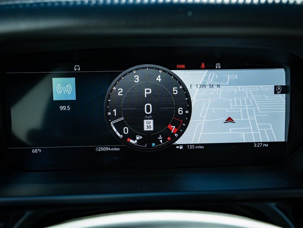 Used 2023 Black Land Rover X-Dynamic SE image 29