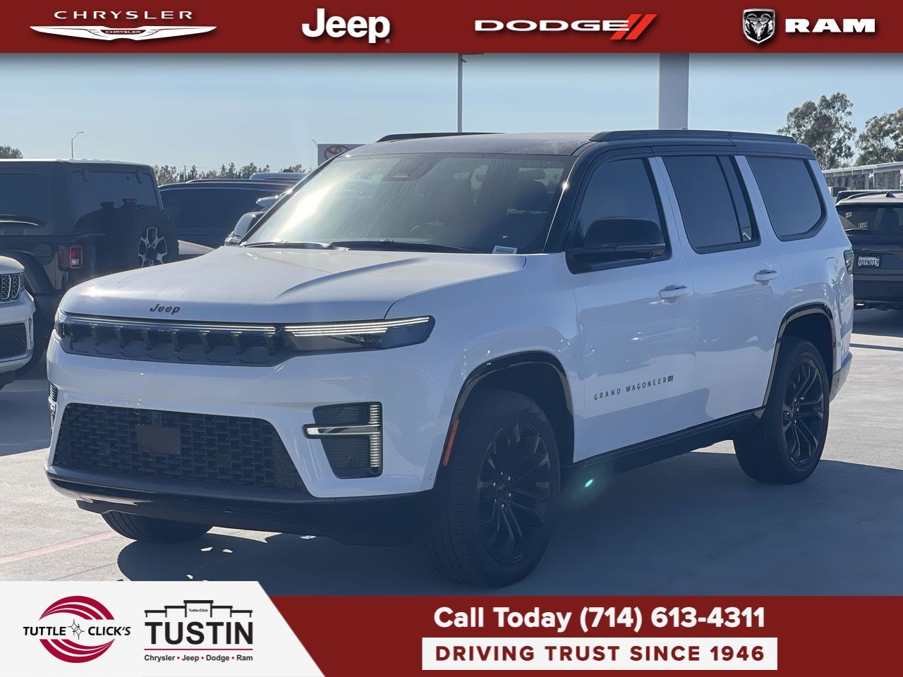 New 2026 Bright White Clear-Coat Exterior Paint Jeep Summit Reserve image 3