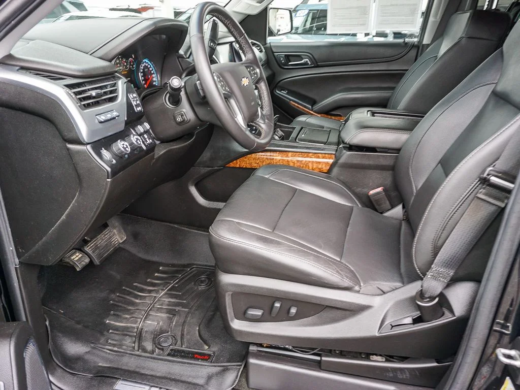 Used 2018 Black Chevrolet Premier image 18