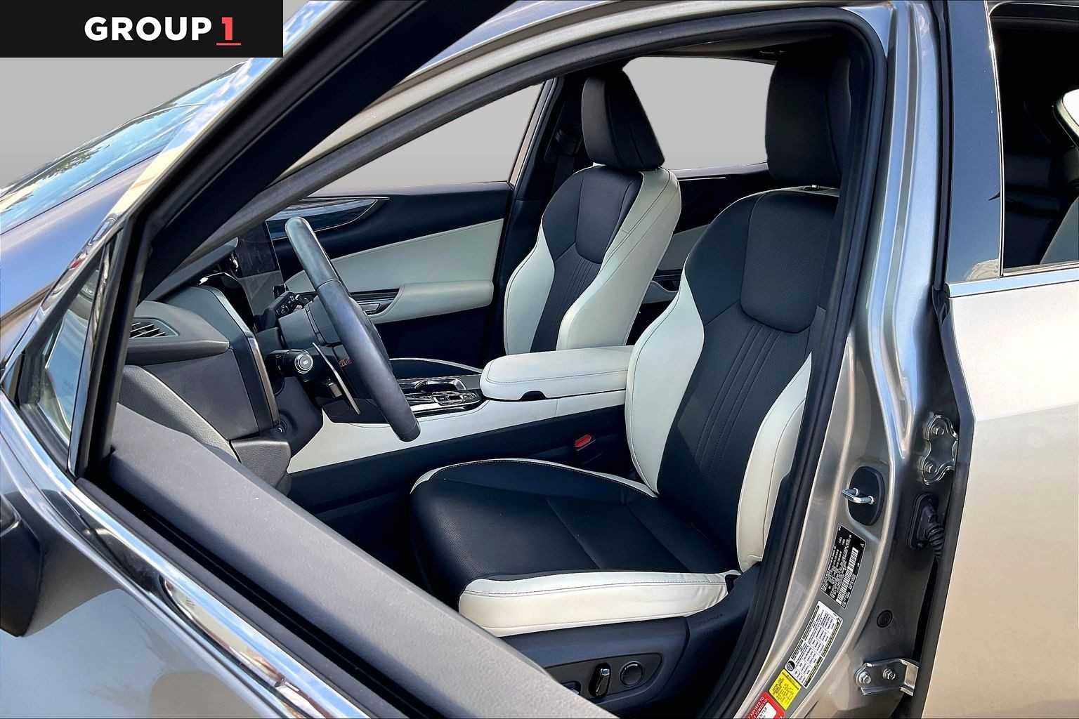 Used 2024 Atomic Silver Lexus Premium image 7