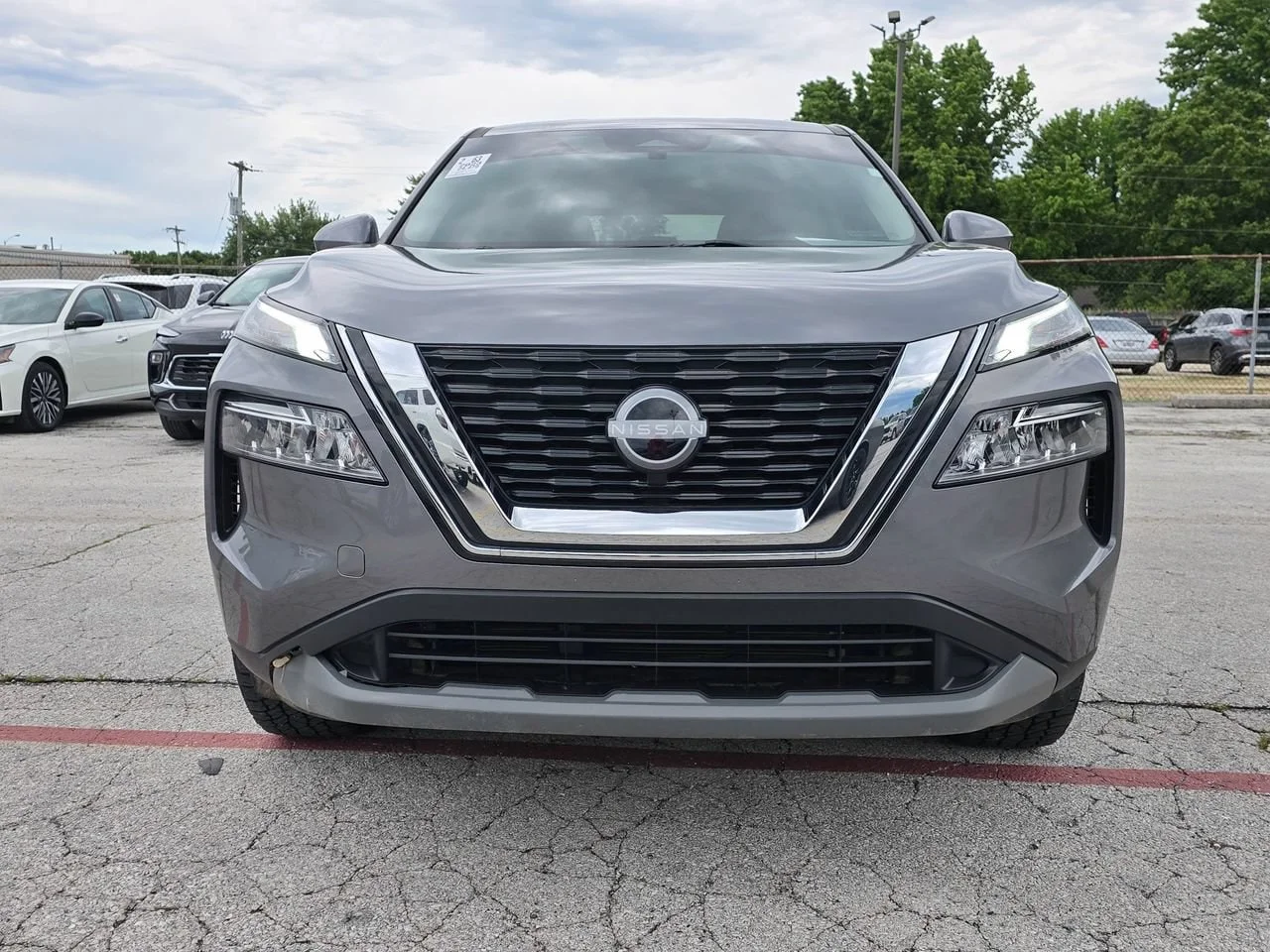 Used 2023 Gray Nissan SV Intelligent AWD image 1