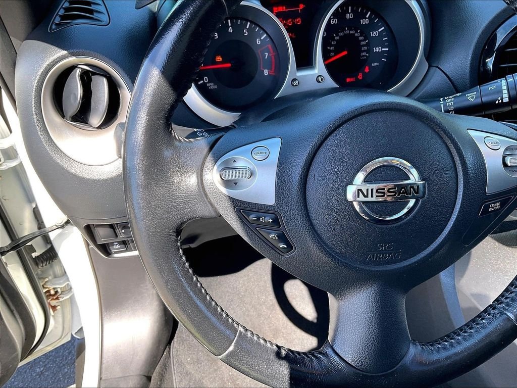 Used 2016 White Nissan SV image 23