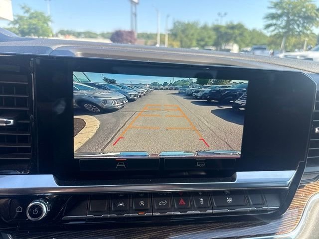 Used 2023 Red GMC Elevation image 18