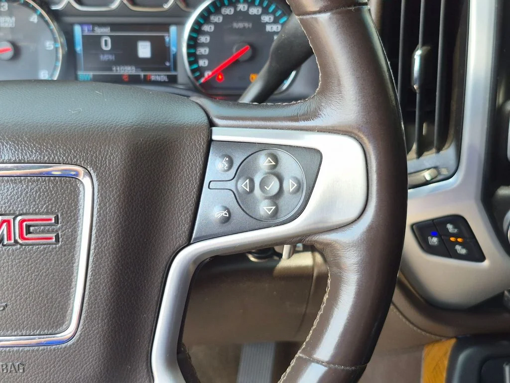 Used 2017 White GMC SLT image 17