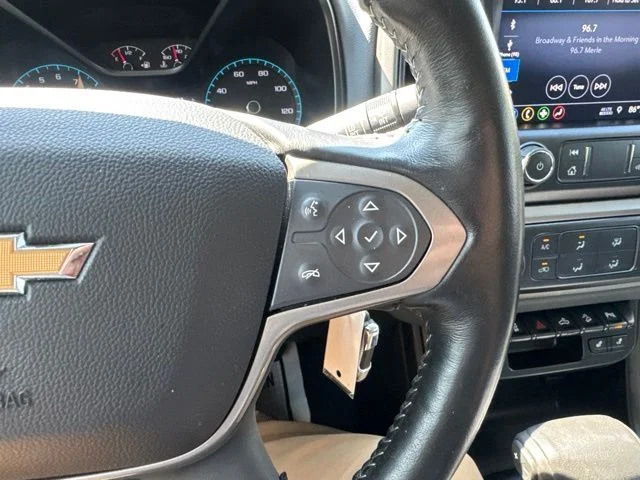 Used 2019 Gray Chevrolet Z71 image 26