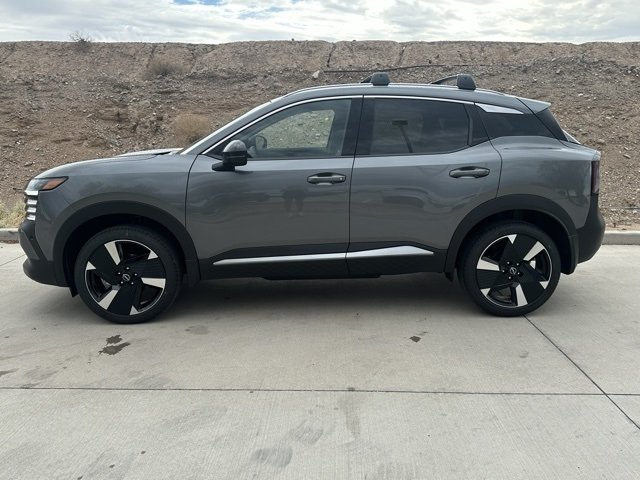 2026 Nissan Kicks SR photo 4