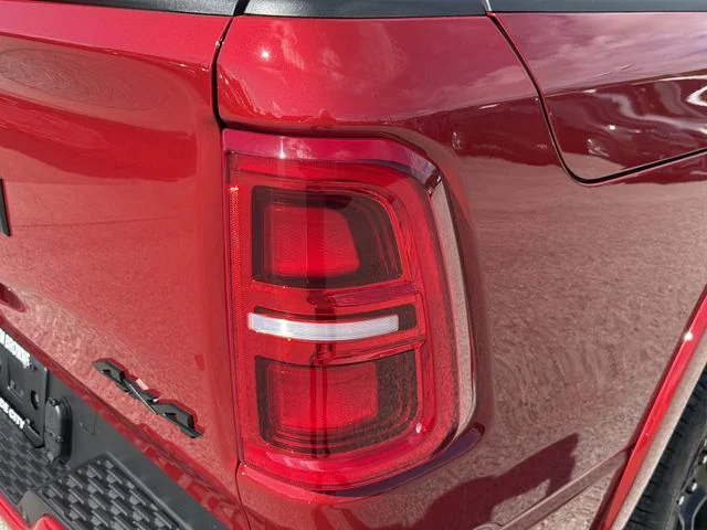 New 2026 Molten Red Pearl-Coat Exterior Paint RAM Limited image 9