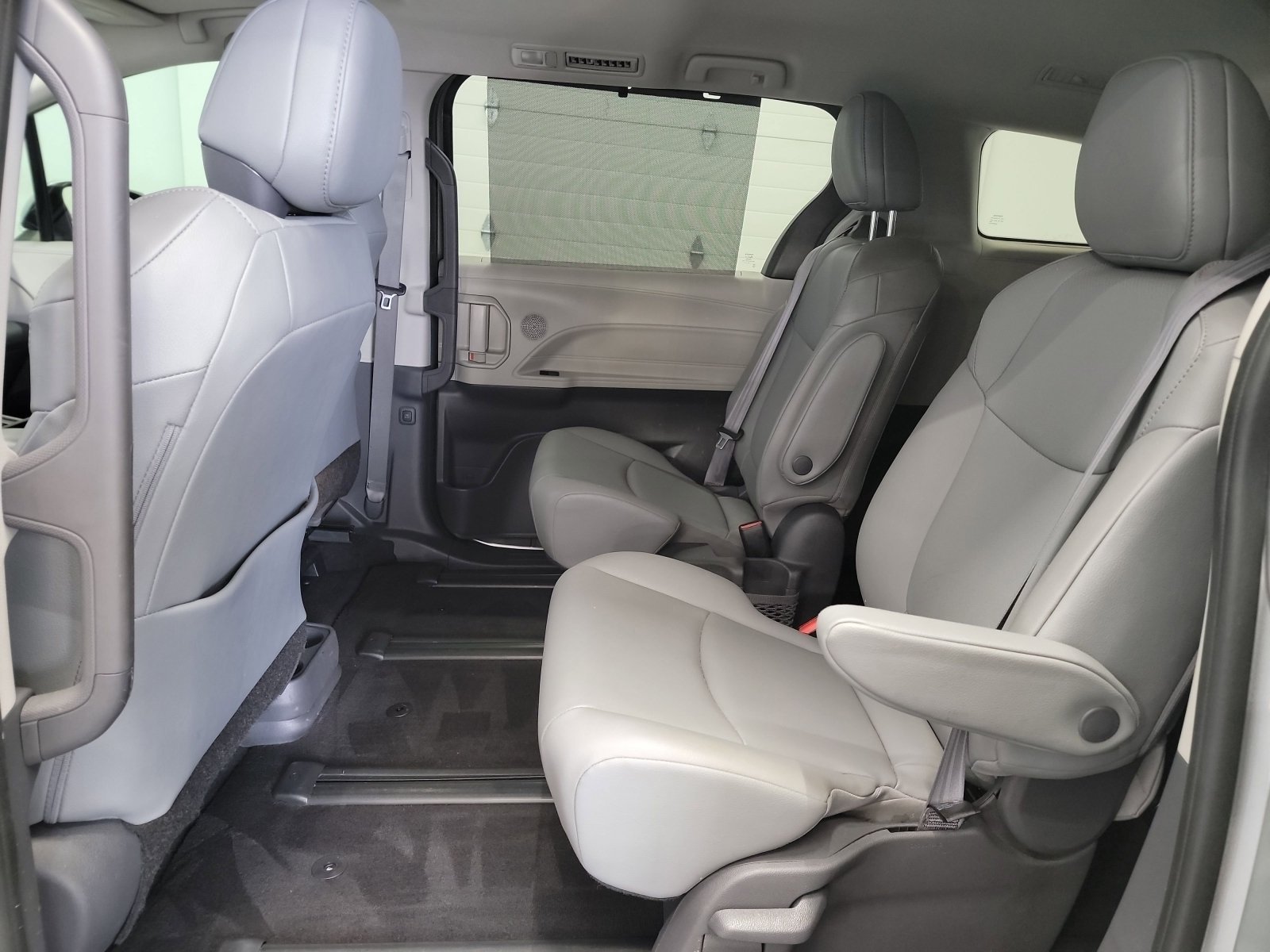 Used 2021 Celestial Silver Metallic Toyota XLE image 27