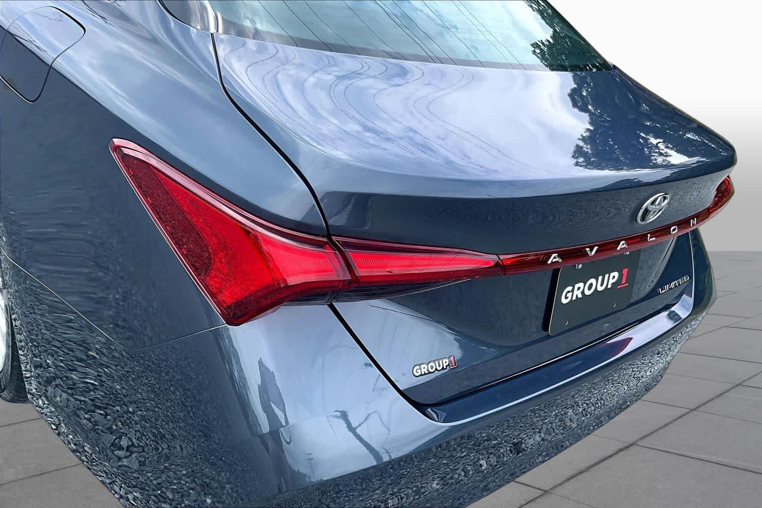 Used 2019 Harbor Gray Metallic Toyota Limited image 29