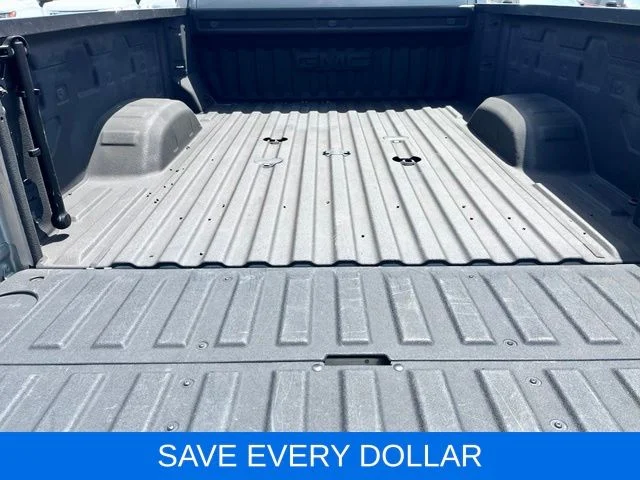 Used 2025 Silver GMC Denali image 29