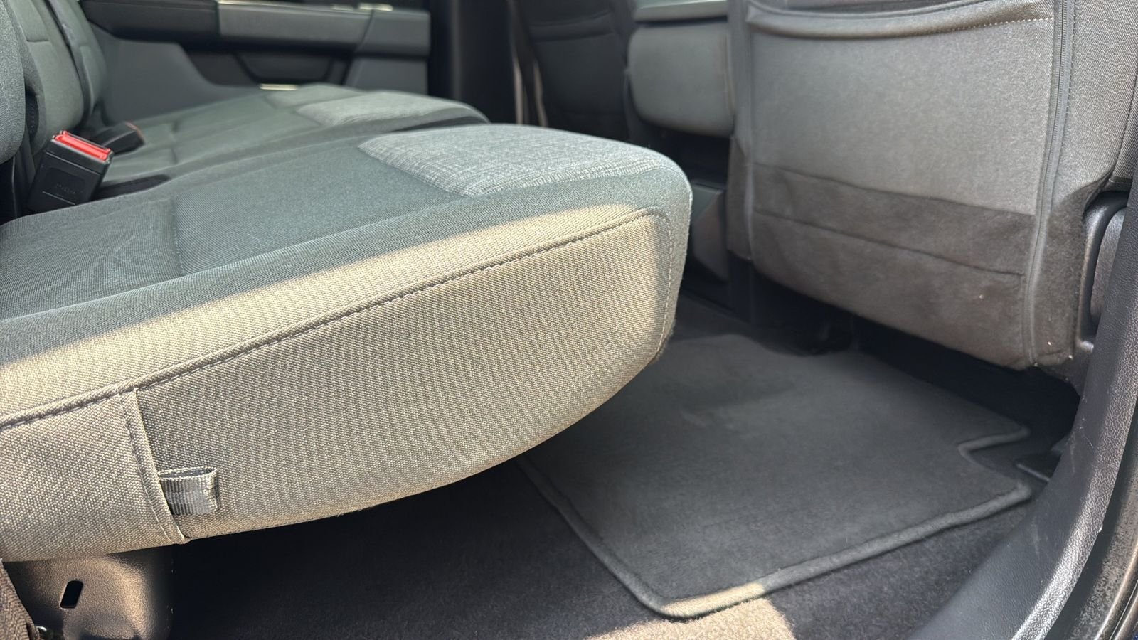 Used 2023 Blue Ford XLT image 26