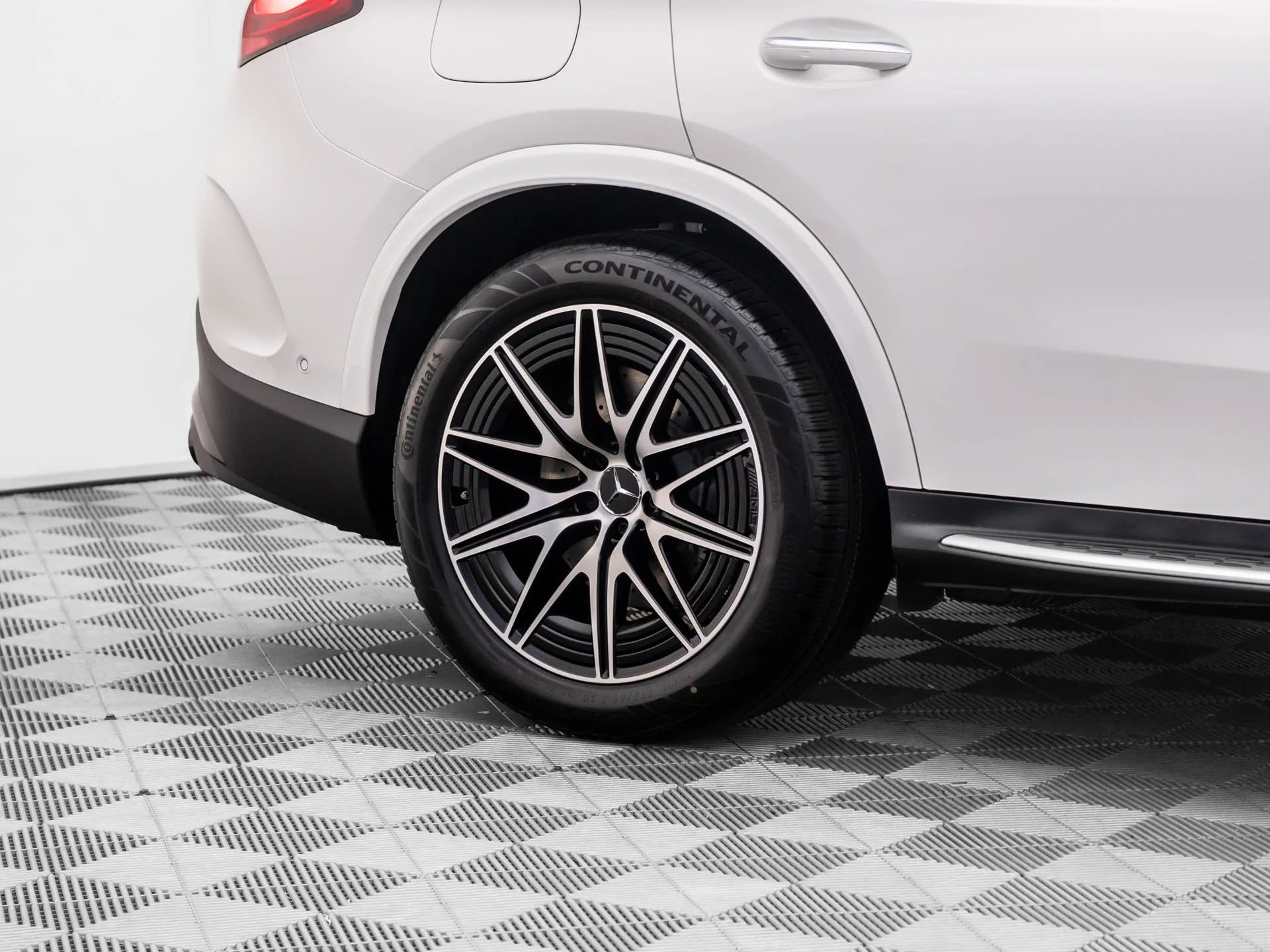 New 2026 White Mercedes-Benz GLC 43 AMG® image 35