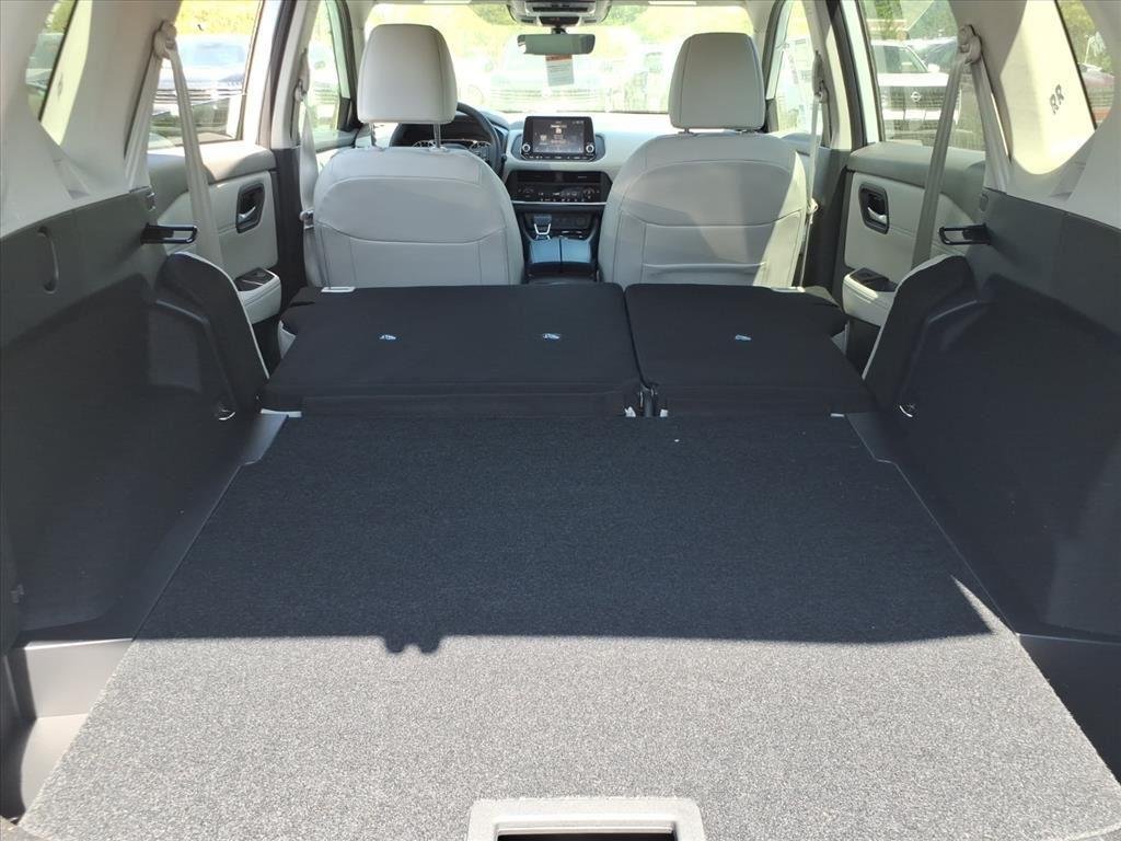 New 2026 Everest White Pearl TriCoat Nissan Dark Armor™ image 25