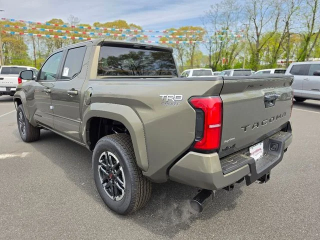 2026 Toyota Tacoma TRD Sport - Photo 4