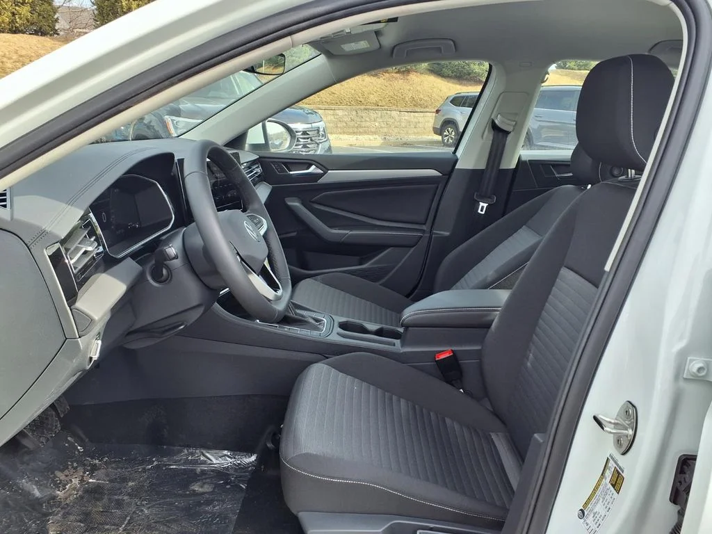 New 2026 Pure White Volkswagen 1.5T S image 7