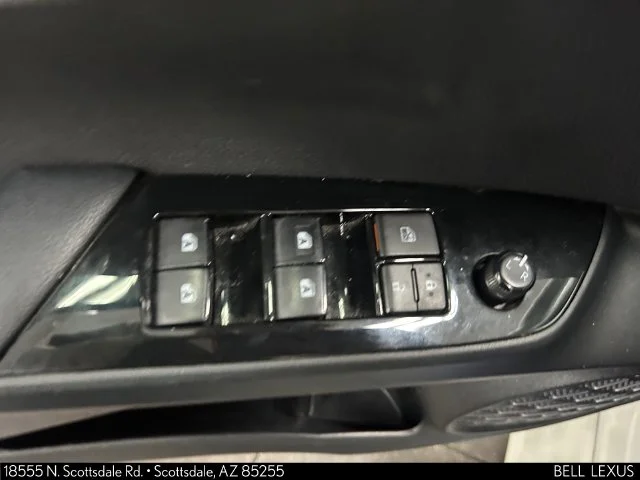 Used 2018 White Toyota Four Touring image 17