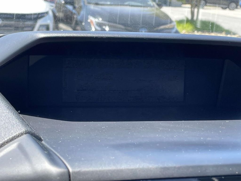 Used 2020 Ice Silver Metallic Subaru Limited image 19