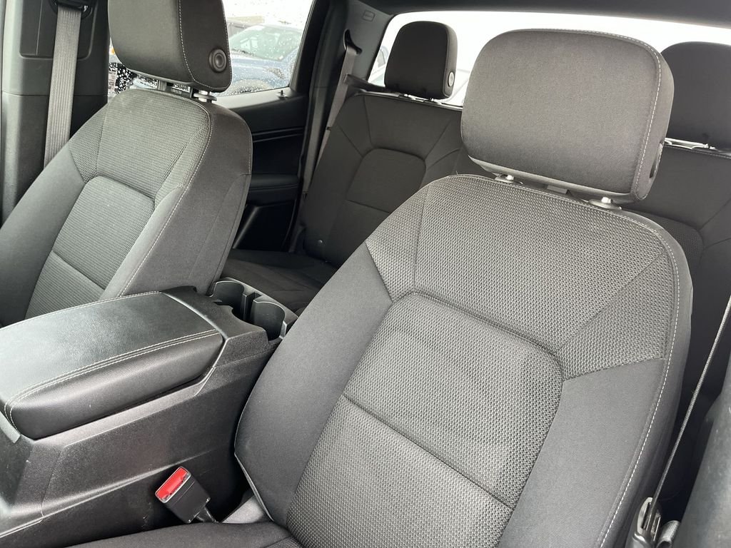 Used 2024 White GMC Elevation image 11