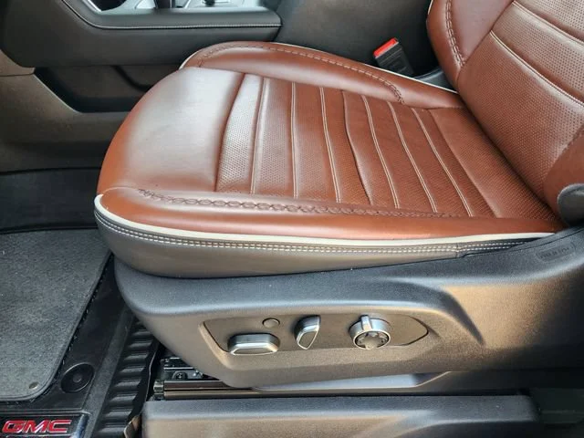 Used 2025 Thunderstorm Gray GMC Denali Ultimate image 25