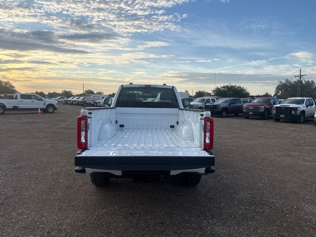 New 2026 Oxford White Ford XL image 6