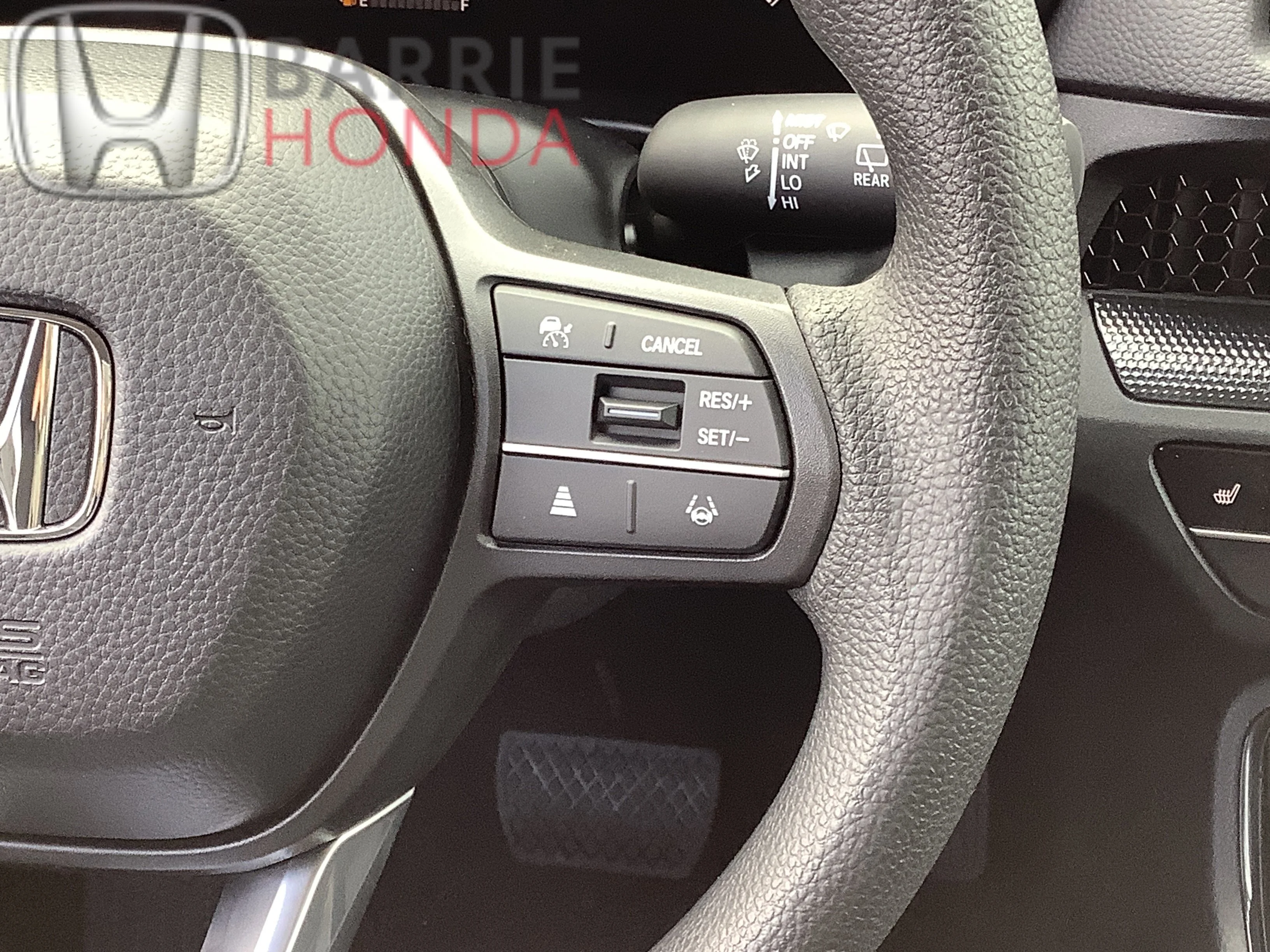 New 2026 Platinum White Pearl Honda LX image 7