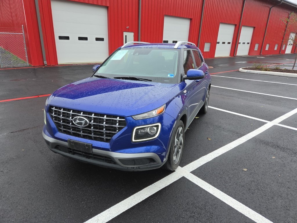 2022 Hyundai Venue Limited - Photo 6