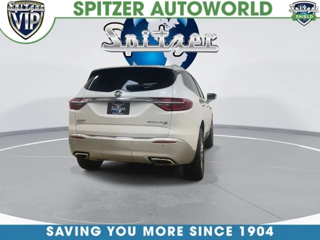 Used 2018 White Buick Avenir image 10