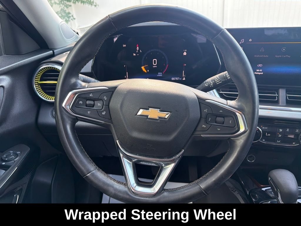 Used 2024 Gray Chevrolet LT image 17