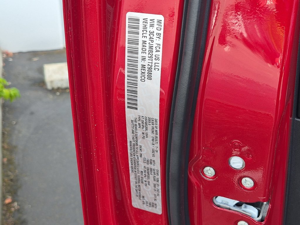 New 2026 Red Hot Pearl-Coat Exterior Paint Jeep Limited image 32