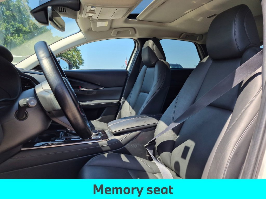 Used 2021 White Mazda Turbo image 16