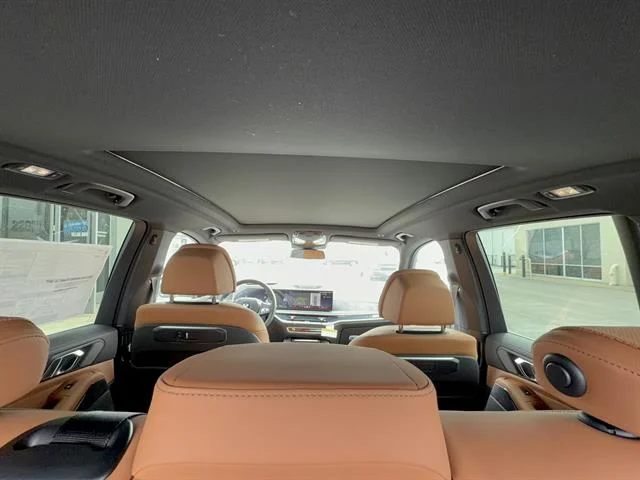 New 2026 Skyscraper Grey Metallic BMW xDrive50e image 22