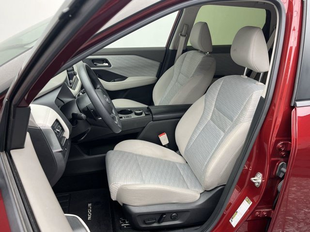 Used 2023 Scarlet Ember Tintcoat Nissan SV image 9