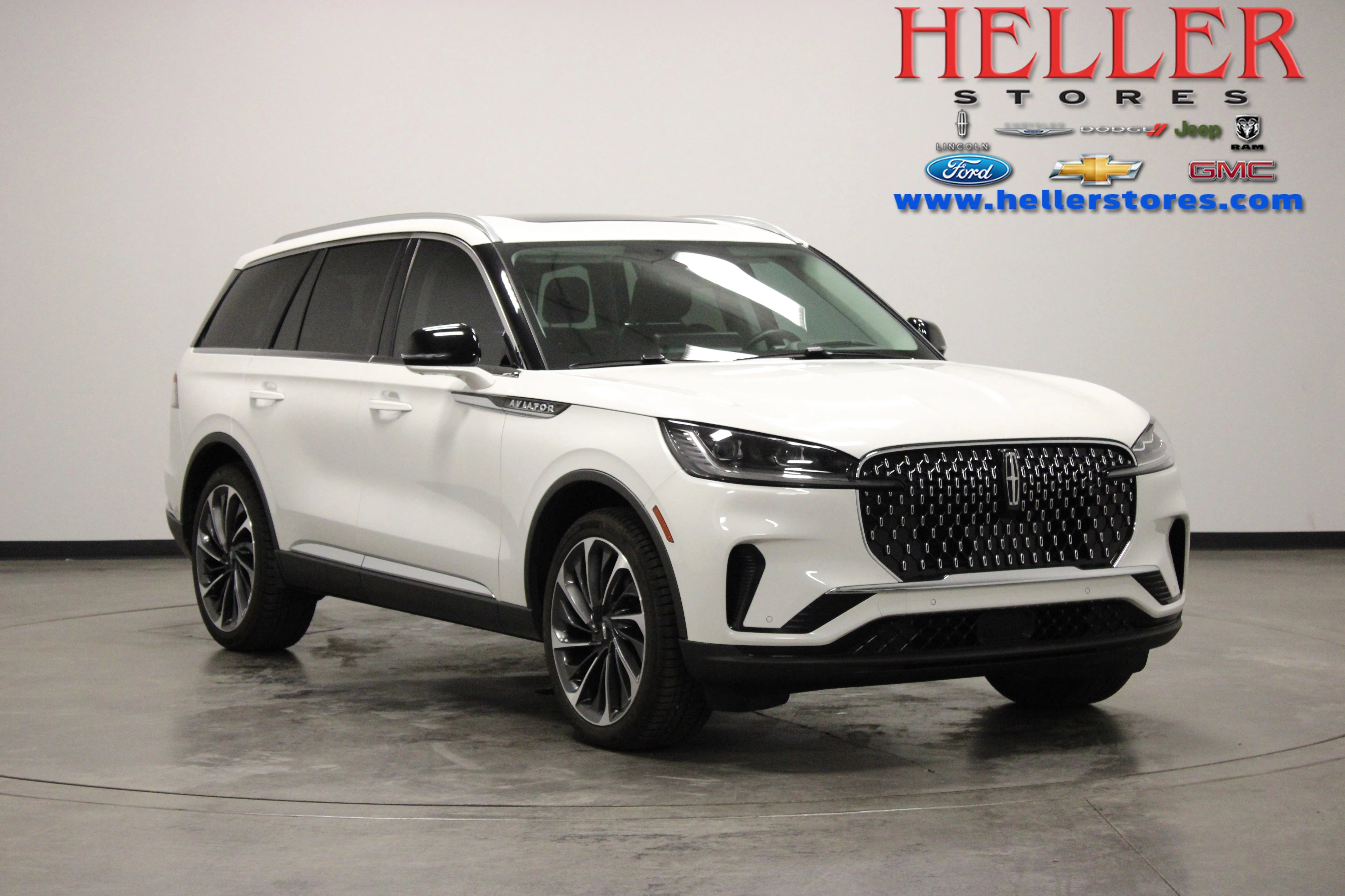 2025 Lincoln Aviator Reserve AWD's photo