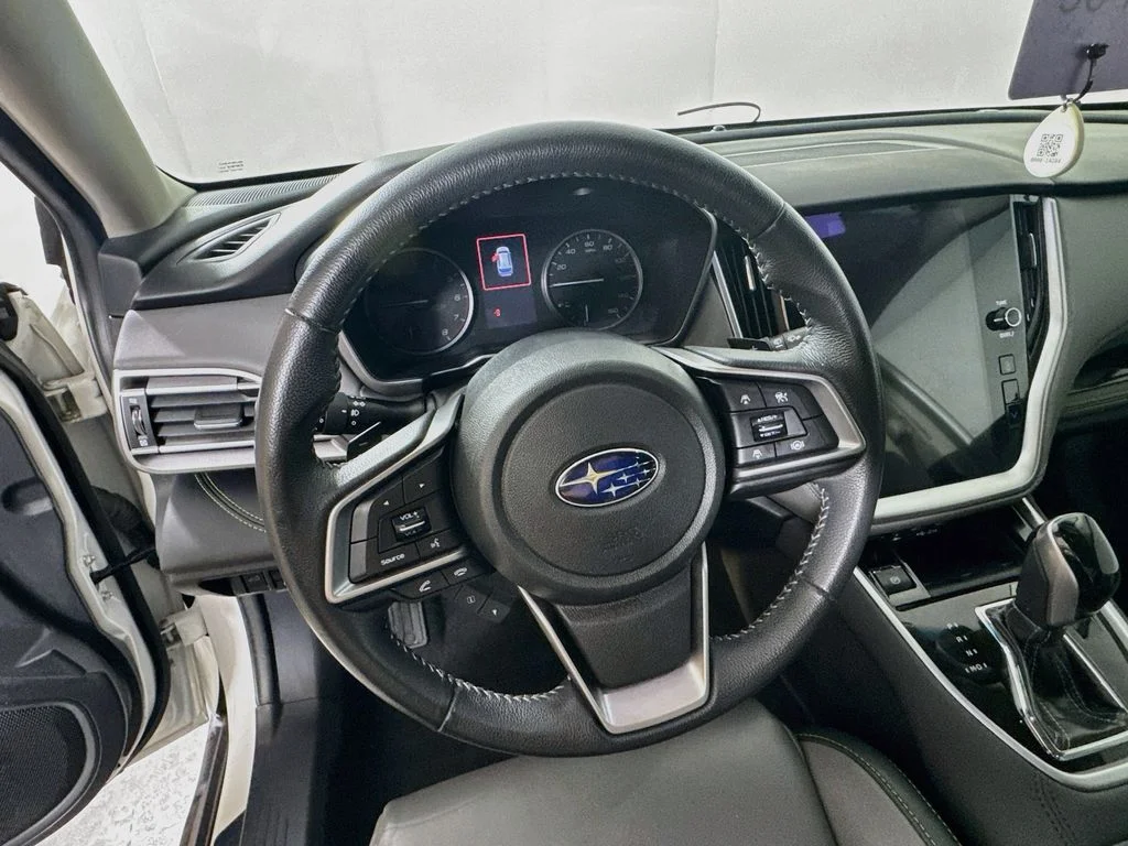 Used 2020 White Subaru Onyx Edition XT image 11