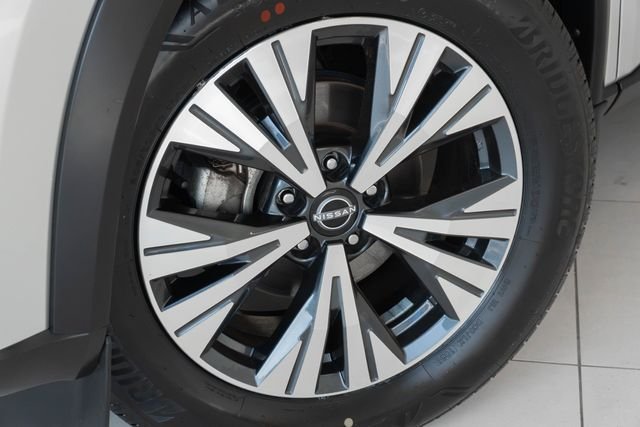 Used 2023 Silver Nissan SV image 2