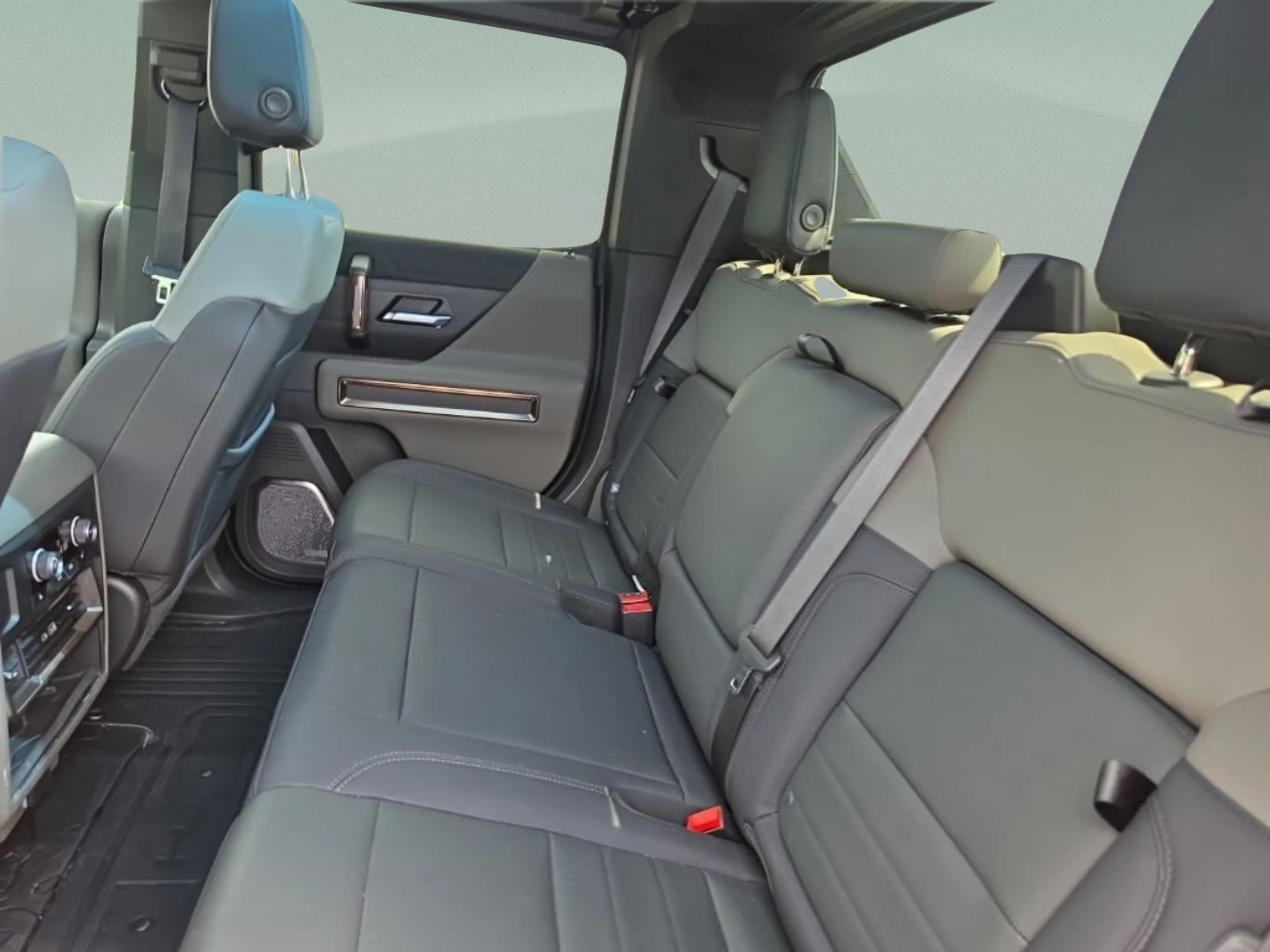 Used 2024 Interstellar White GMC 2X image 30