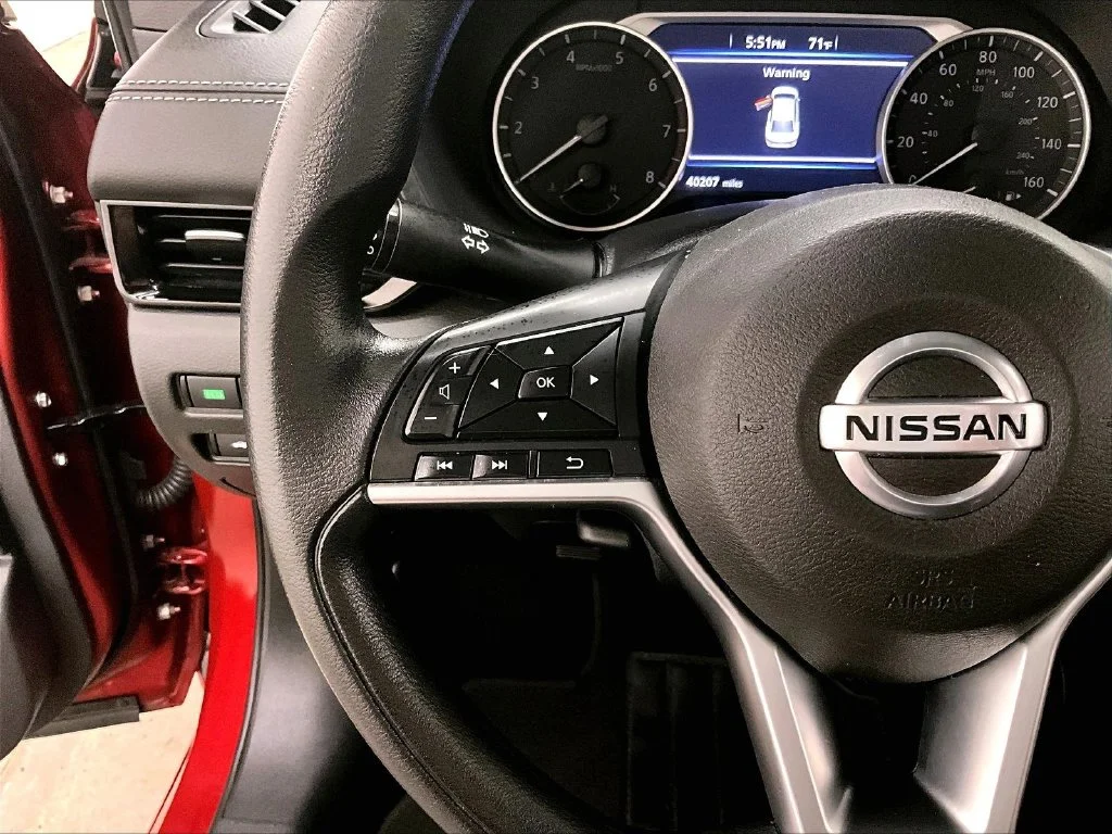Used 2023 Red Nissan SV image 11