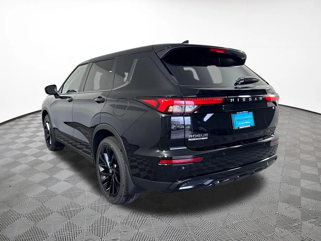 New 2026 Black Nissan SL image 11