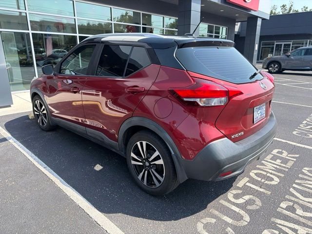 Used 2018 Red Nissan SV image 3
