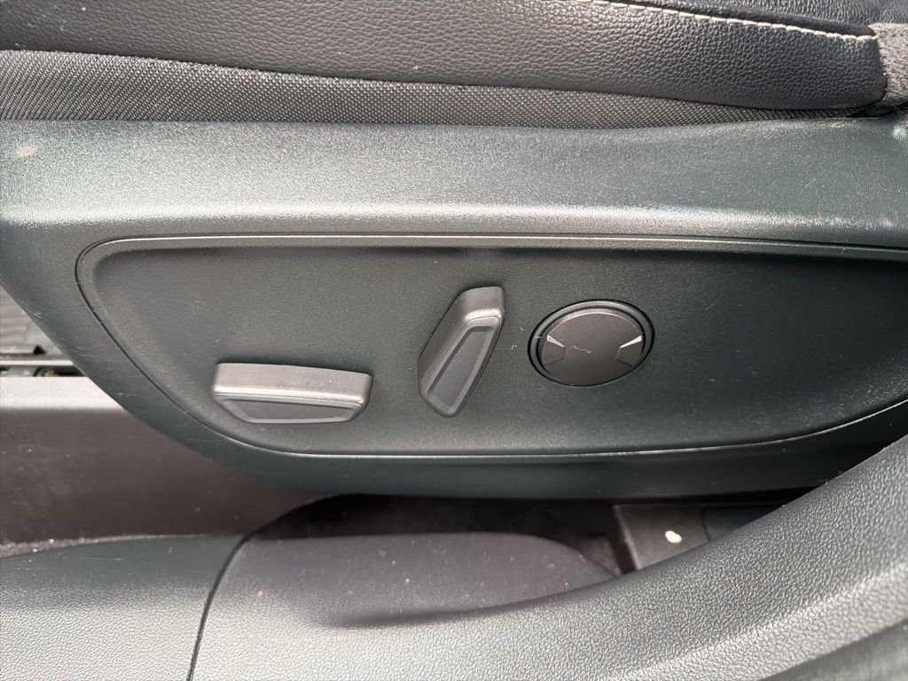 2022 Ford Escape SEL - Photo 20
