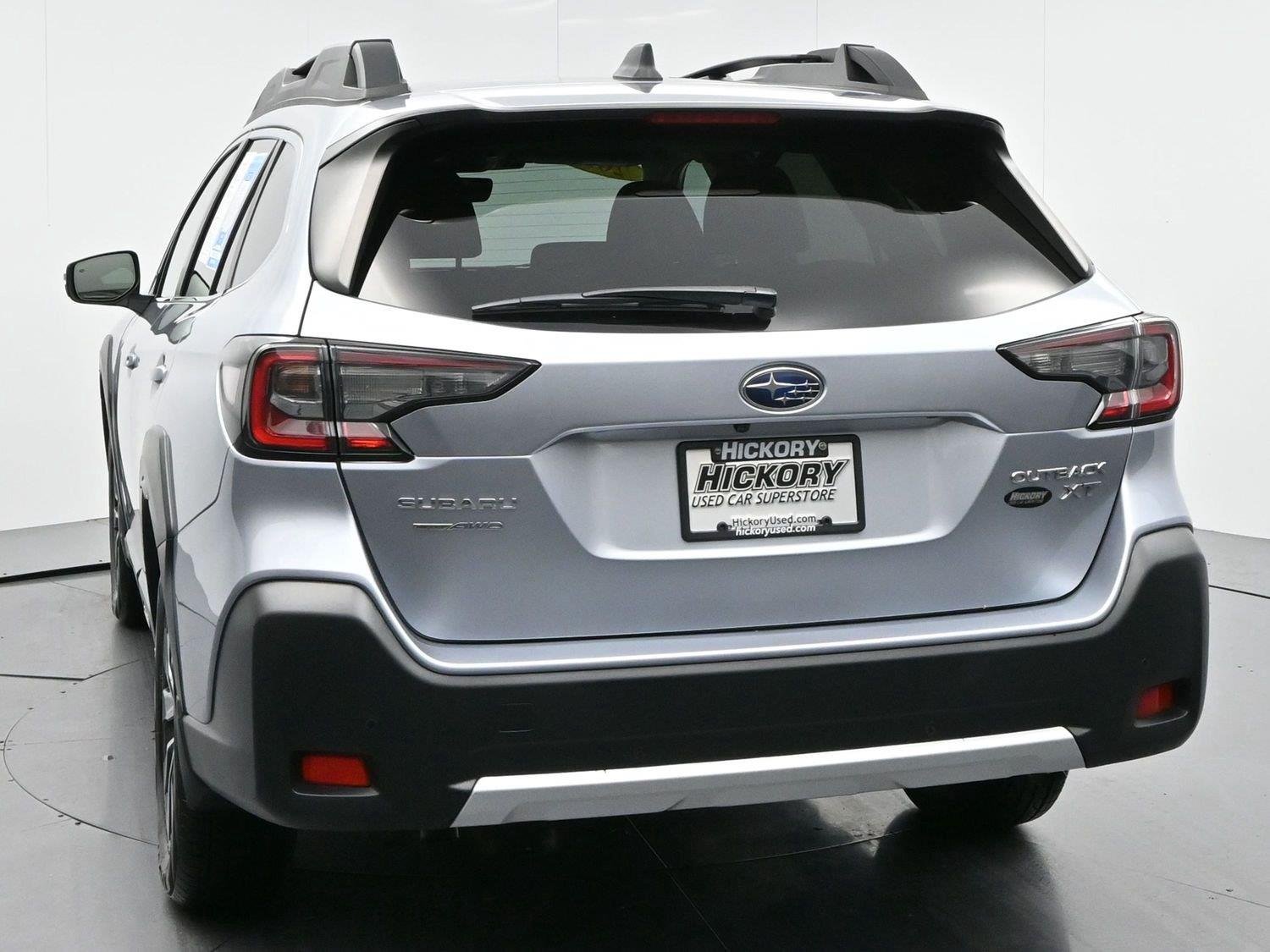 Used 2023 Ice Silver Metallic Subaru Limited XT image 6