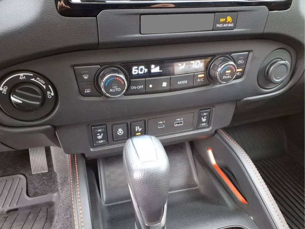 Used 2024 Green Nissan PRO-4X image 27