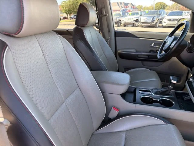 Used 2020 Silver Kia EX image 25